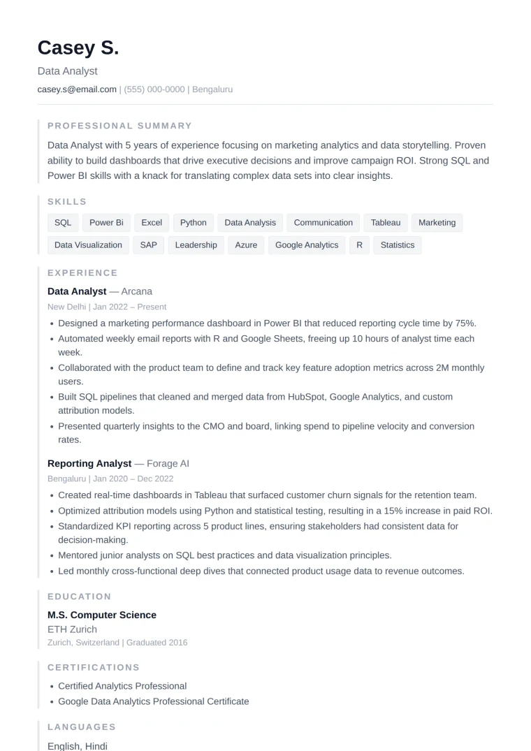 Edge resume design — anyone who wants minimal with one confident detail